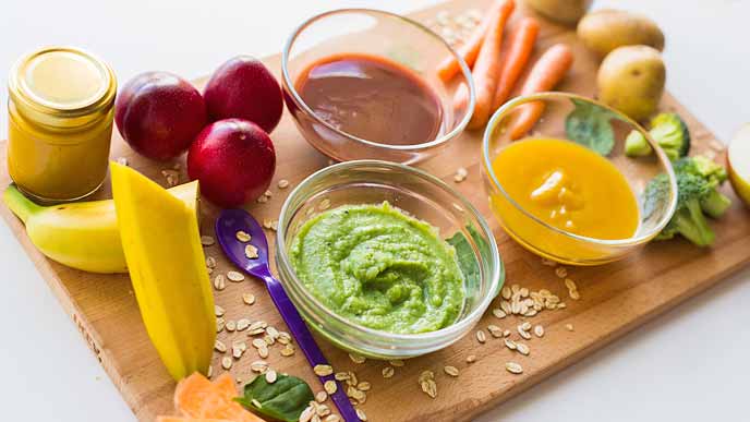 ベビーフードと野菜と果物で調理