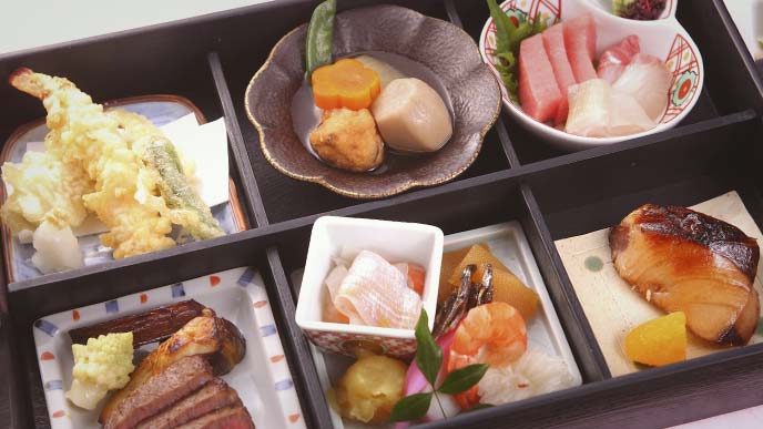 仕出しの祝い膳弁当
